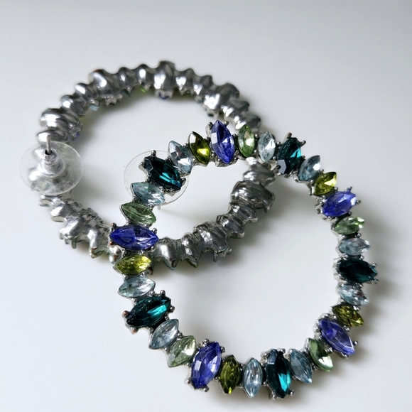 Elegant Multicolor Glasd Stones Hoop Earrings - Picture 9 of 16